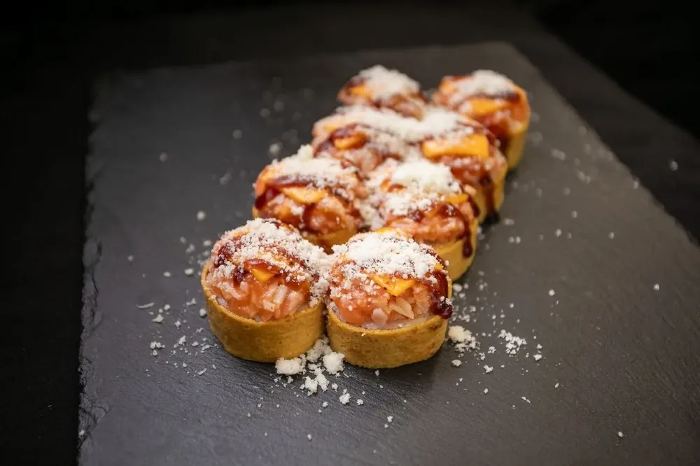 Akira Roll sushi Zlota Sakura Warszawa