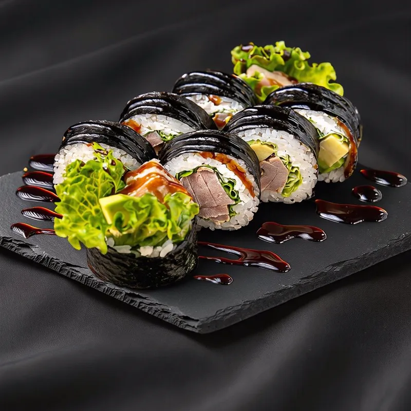 Futoroll z pieczonym tuńczykiem sushi Zlota Sakura Warszawa