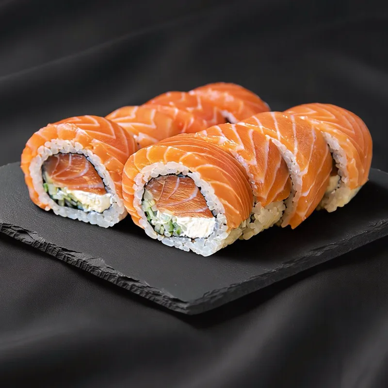 Łososiowy Smok sushi Zlota Sakura Warszawa